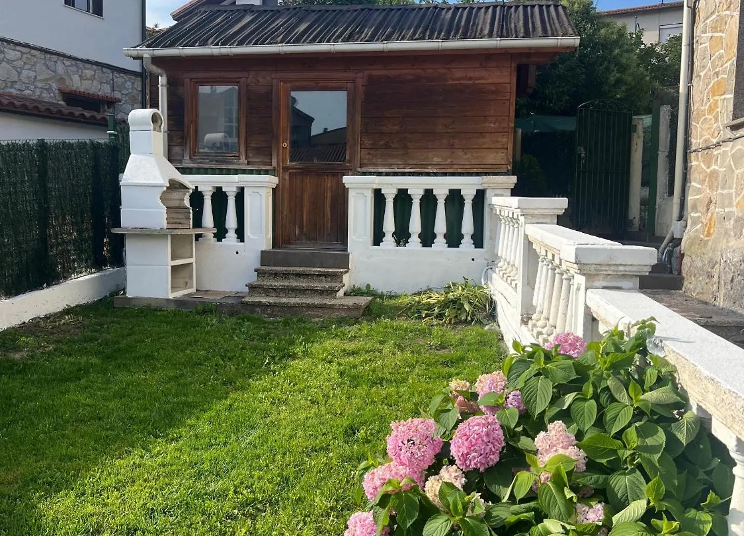 Chalet Pareado Con Piscina En El Centro De Gernika Villa Guernica y Luno